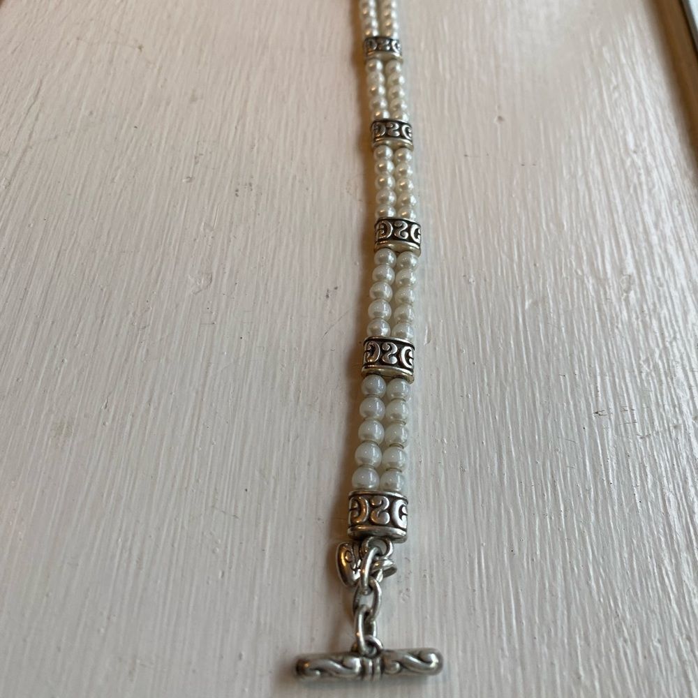 Brighton retired vintage Lady Jane faux pearl and silver toggle bracelet - Picture 2 of 6